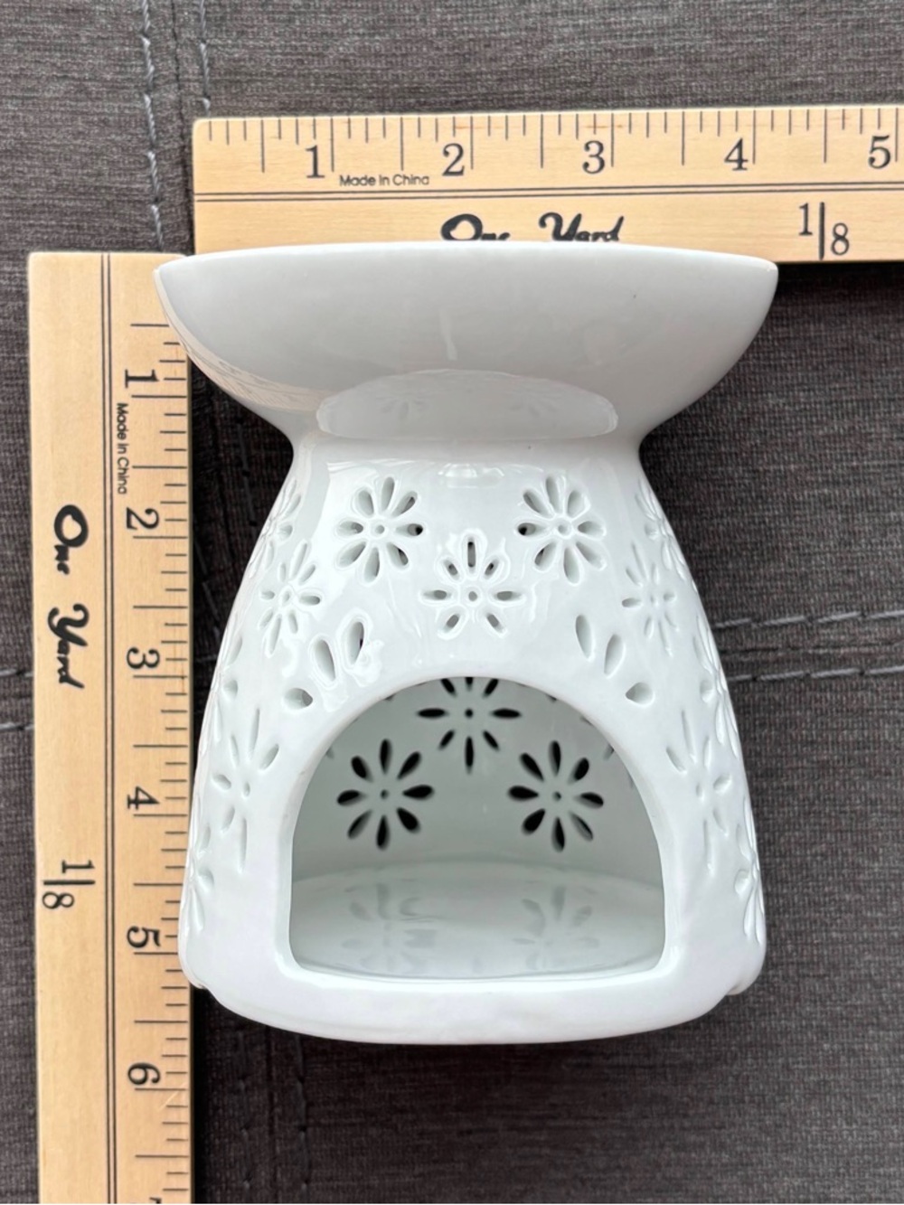 White Ceramic Tea Light Wax Melt / Oil Aroma Burner - Picture 9 of 9